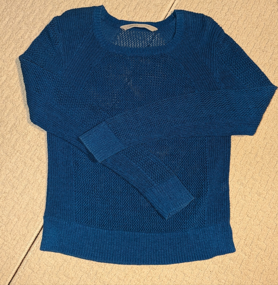 Athleta sweater